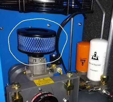 開(kai)山空壓(yā)機空氣(qi)濾芯